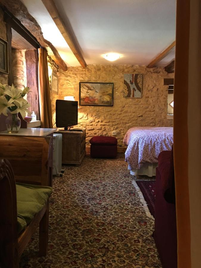 Chambres D'Hotes Les Coustilles Saint-Alvère 외부 사진