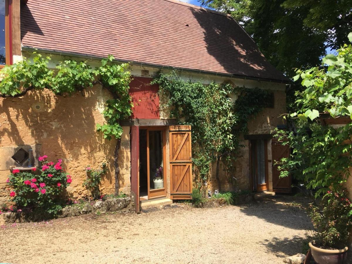 Chambres D'Hotes Les Coustilles Saint-Alvère 외부 사진